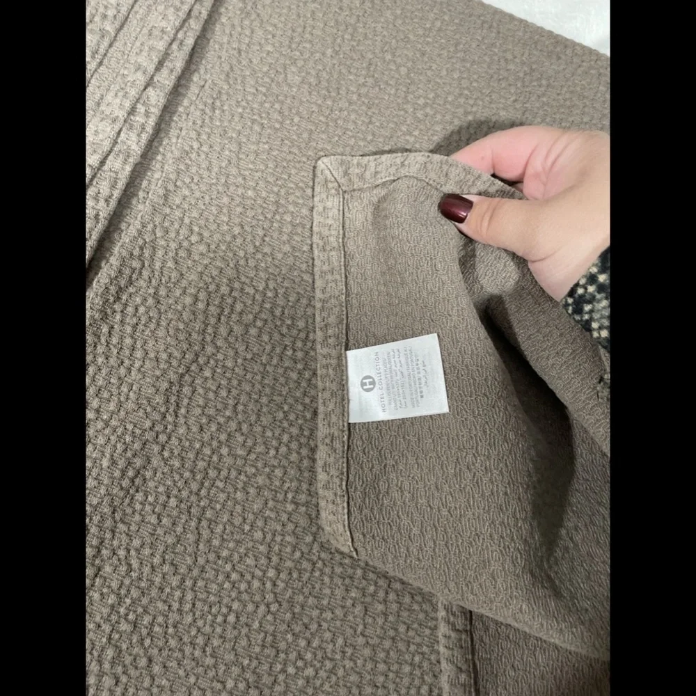 NIB Hotel Collection Como (1)‎ Full/Queen Coverlet Blanket